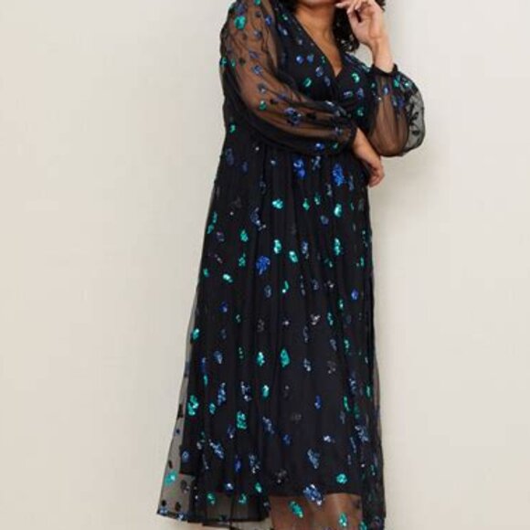 EMBELLISHED AND LINED SEQUIN MIDI DRESS (BLACK) - Picture 7 of 8
